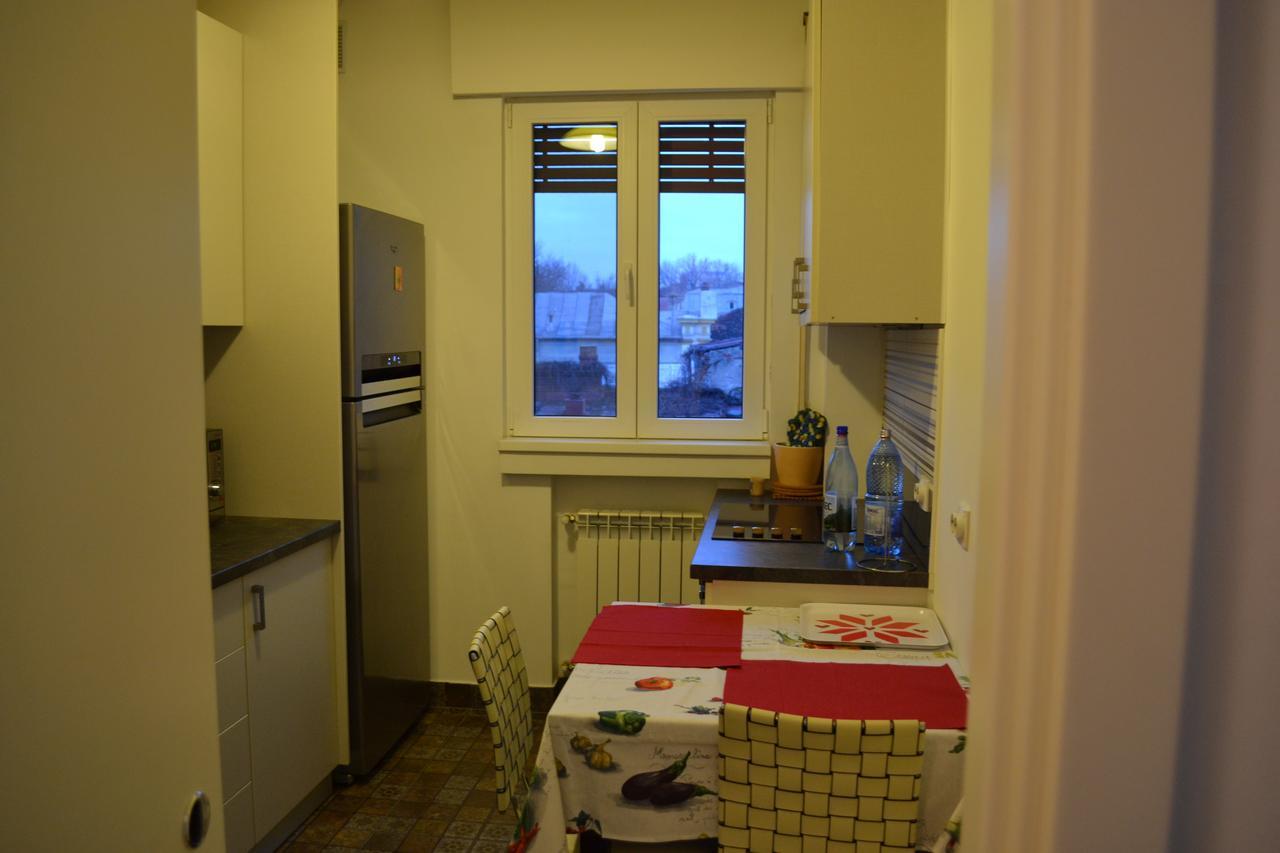 Victoria Plaza Two Bdr Apt Apartment Bucureşti Ngoại thất bức ảnh
