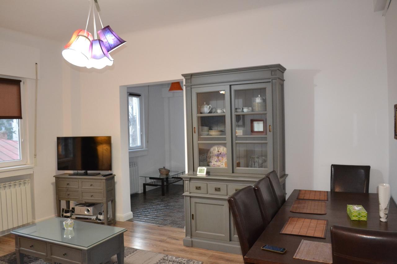 Victoria Plaza Two Bdr Apt Apartment Bucureşti Ngoại thất bức ảnh