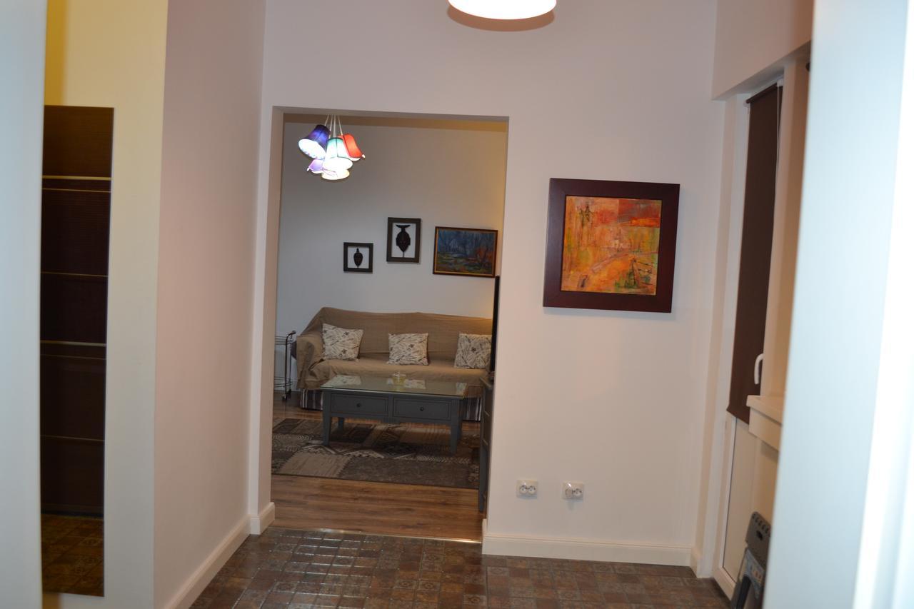 Victoria Plaza Two Bdr Apt Apartment Bucureşti Ngoại thất bức ảnh